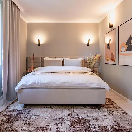 Apartment Contemporary Comfort: Spacious 2br In Vibrant East *