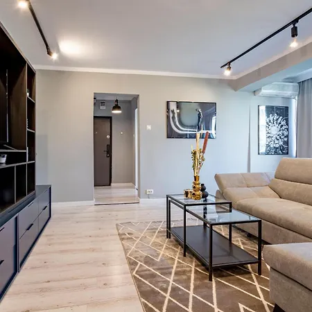 Contemporary Comfort: Spacious 2br In Vibrant East Bucharest